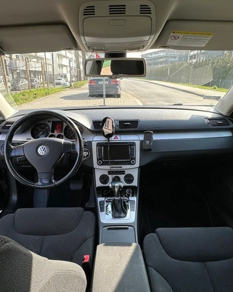 Volkswagen Passat cena 17900 przebieg: 235000, rok produkcji 2007 z Kraków małe 211